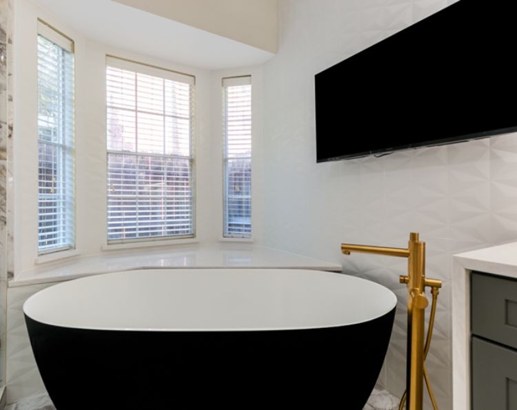 7 High-Tech Ideas to Add to Your Bathroom
