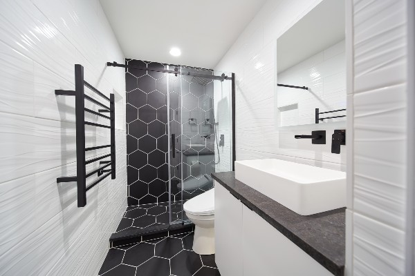 Minimalist bathroom design